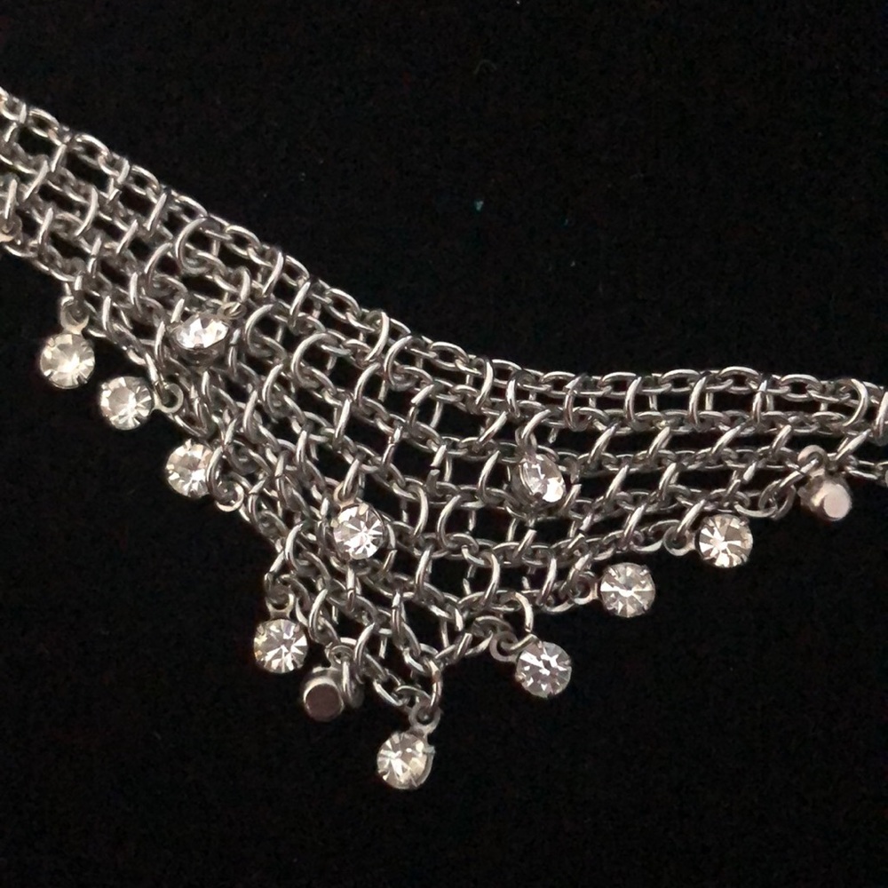 Women’s Chain Belt with rhinestone detailing NWT - Picture 3 of 6